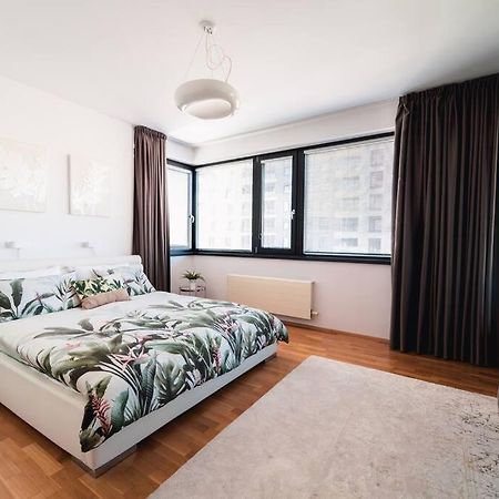 Prague Marina River View Apartment Close To City Centre Free Parking Esterno foto