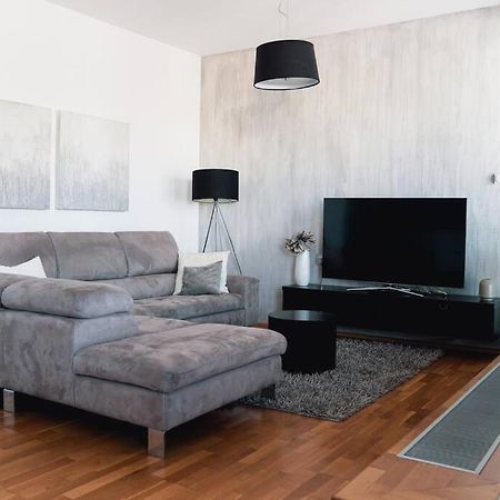 Prague Marina River View Apartment Close To City Centre Free Parking Esterno foto