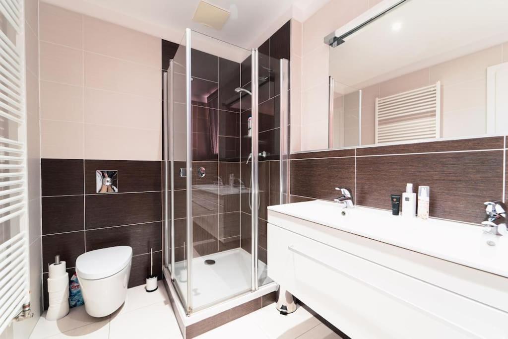 Prague Marina River View Apartment Close To City Centre Free Parking Esterno foto