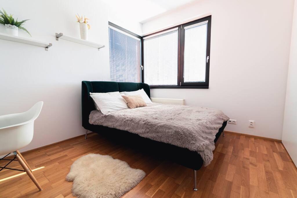 Prague Marina River View Apartment Close To City Centre Free Parking Esterno foto